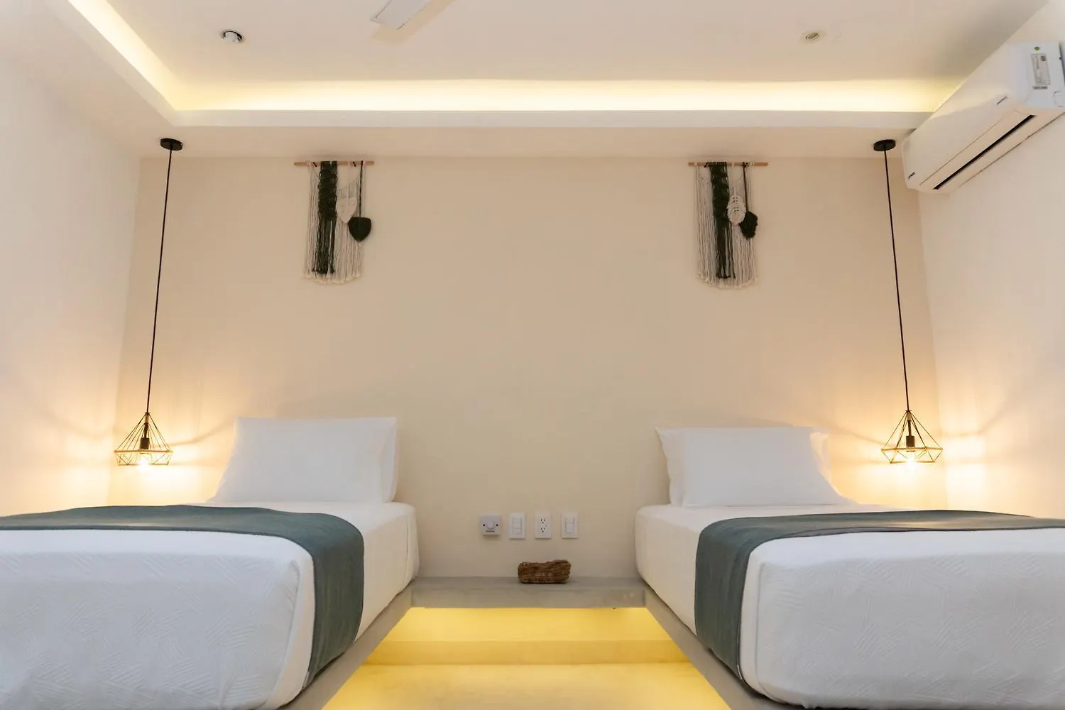 Kante Hotel - Downtown تولوم