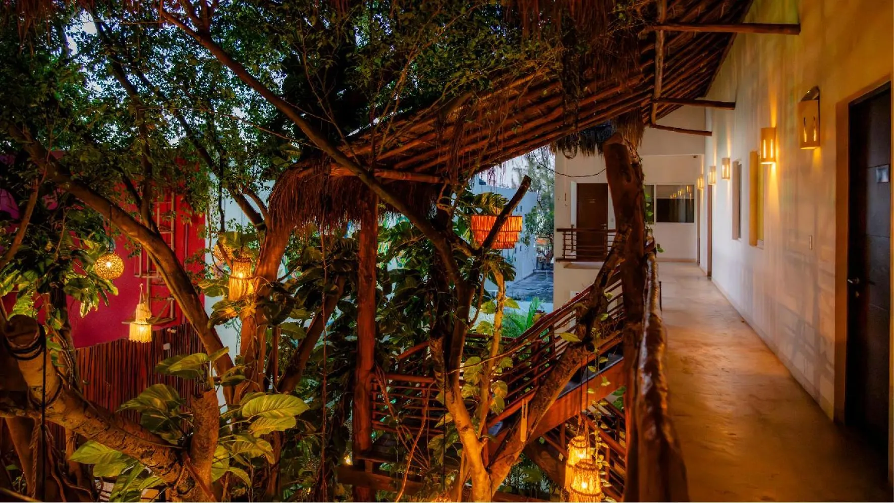 Kante Hotel - Downtown تولوم