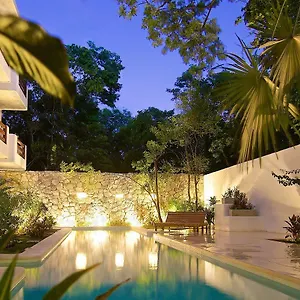 Livetulum 3*, Tulum Mexico